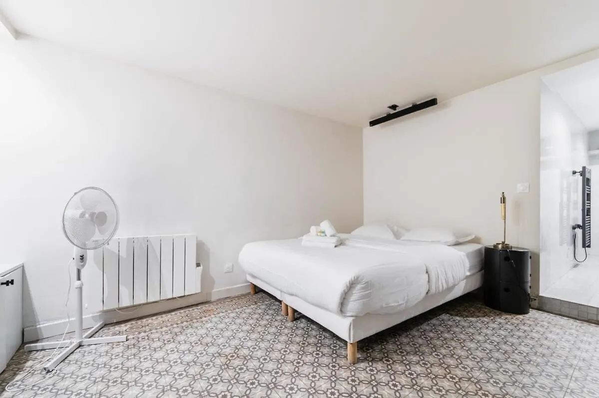 Zzz La Bruyere Paris 9 Apartment